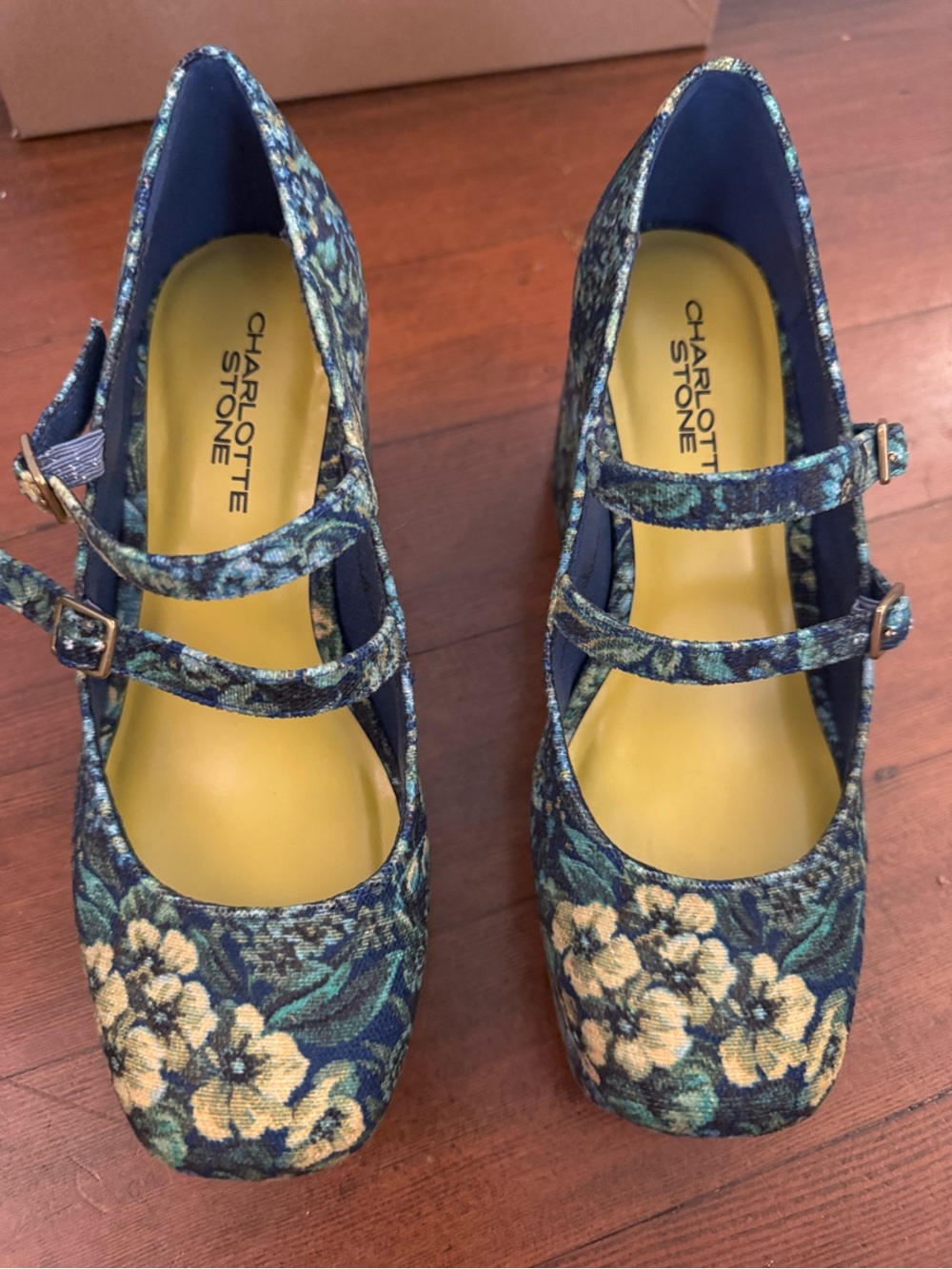 Like-New Charlotte Stone Bizzy Heels in Bluebell - Picture 3 of 7